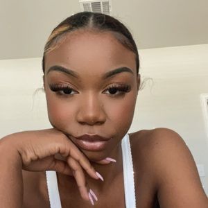 Meet your Posher, Bre